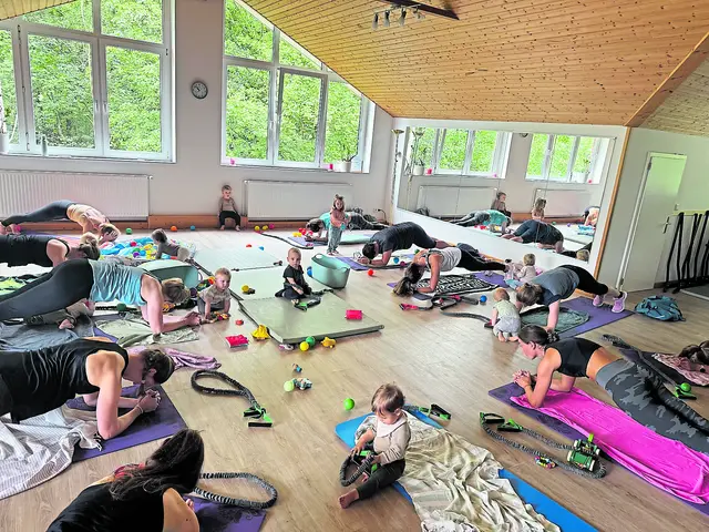 Familien-Yoga  | Foto: TSV Sprötze
