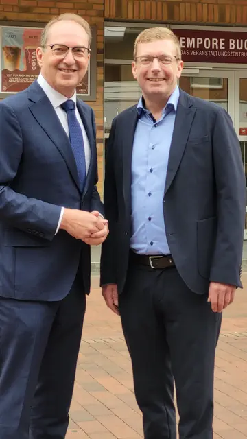 Bundesinnenminister Alexander Dobrindt mit Dirk Hirsch | Foto: sh