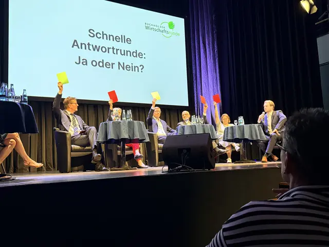Impression der Podiumsdiskussion der Buchholer Wirtschaftsrunde 