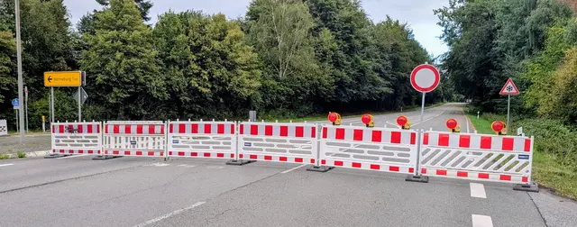 Kein Durchkommen auf der B73: Der Ortseingang von Horneburg aus Richtung Stade | Foto: jd