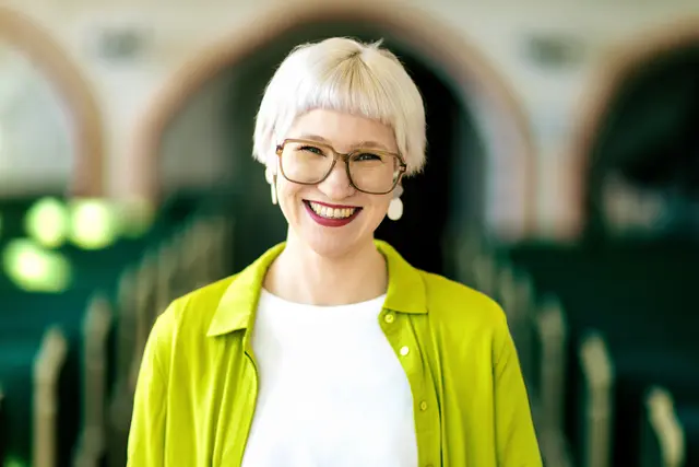 Pastorin Deborah Siemermann übernimmt die geistliche Gestaltung des Gottesdienstes | Foto: Markus Schwarze