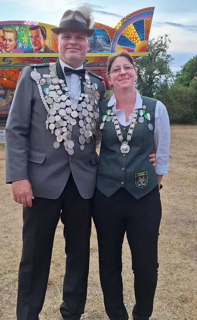 Korpskönig Renè Garnia mit Damenkönigin Nadine Garnia | Foto: SK Stelle