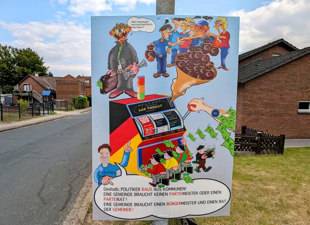 50 dieser Plakate hängen derzeit überall in Stelle - über Inhalt und Ästhetik ärgern sich die Anwohner | Foto: Jan Filter