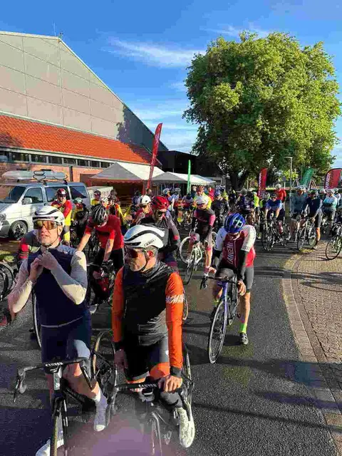 Der Start | Foto: Ollanner Radteam