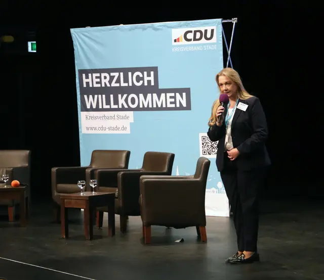 DIe CDU-Kreisvorsitzende Melanie Reinecke begrüßte die Gäste | Foto: jd