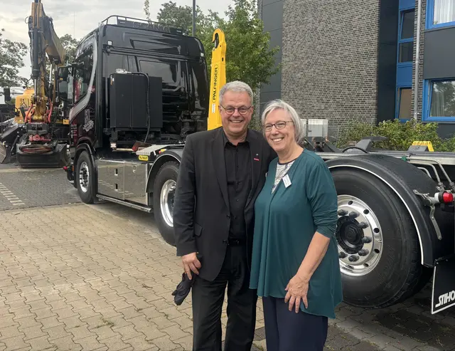 Dr. Thomas Felleckner, Geschäftsbereichleiter der Technologiezentren (v.li), und Judith Kraus, Abteilungsleiterin Bildungsmarketing, Handwerkskammer Braunschweig-Lüneburg-Stade | Foto: sts