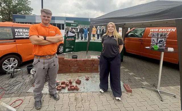Anton Sendrowski, (23), dualer Student und Sarah Dankers (22) Auszubildende bei der Firma Lindemann | Foto: sts
