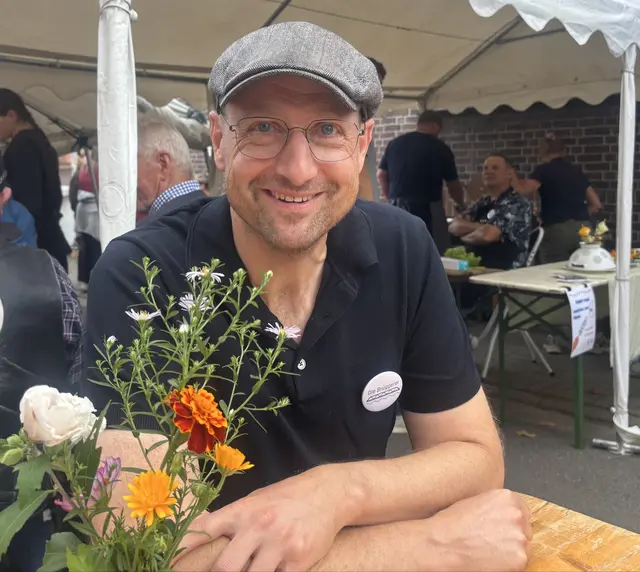 Ideengeber mit Blick fürs Miteinander: Jan Sulzer hat die Entwicklung der Brüggerei mit angestoßen und möchte Menschen in Estebrügge zusammenbringen | Foto: sts