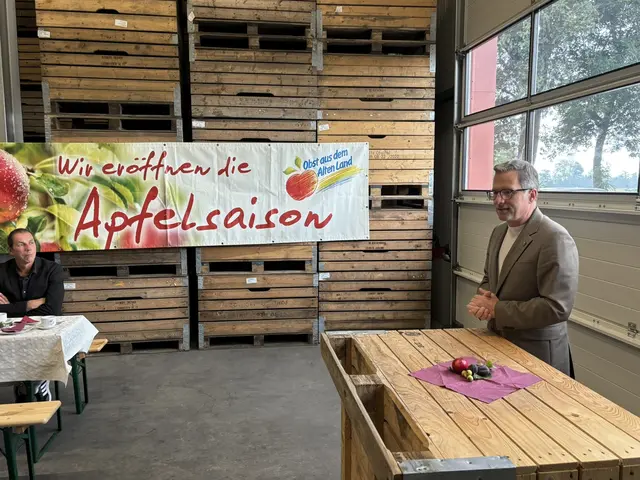 Kai Seefried, Stader Landrat  | Foto: Fachgruppe Obstbau im Landvolk Niedersachsen