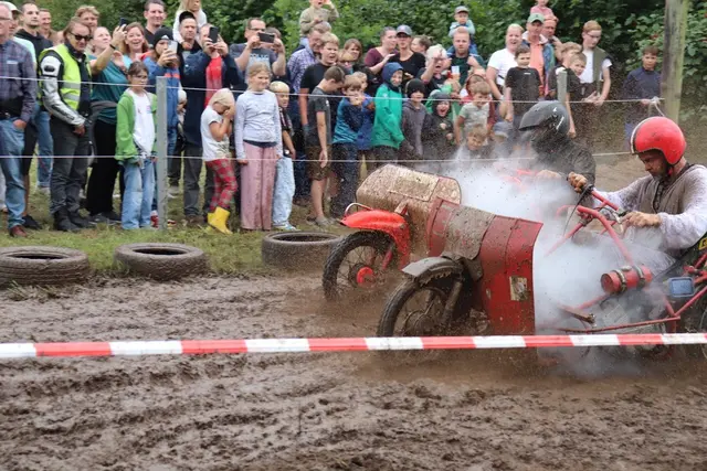 Eine Schlammschlacht mit Überholmanöver | Foto: Heike van Gunst