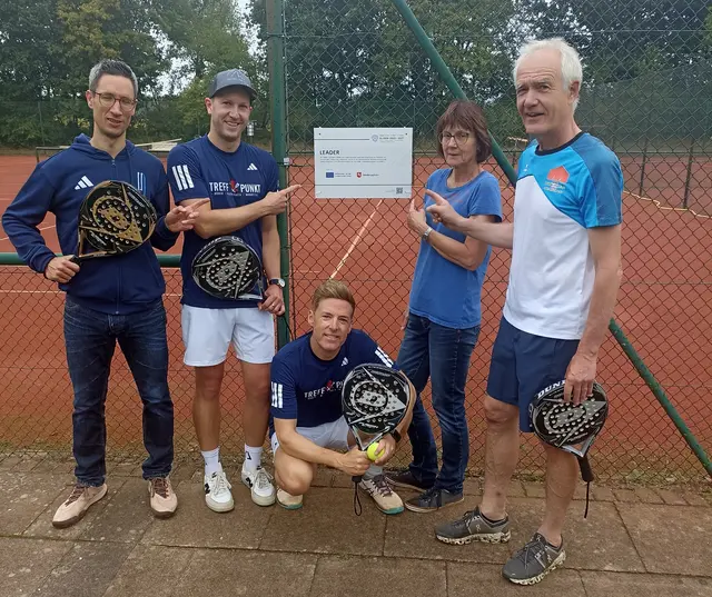 Vorstandsmitglieder des TC Fredenbeck. | Foto: Foto Rainer Schnackenberg