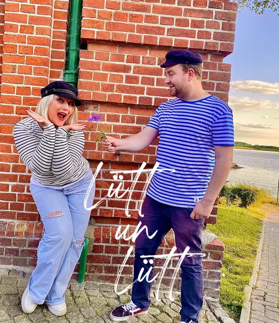 "Lütt un Lütt" mit Chansons, fast vergessener Schlager-Perlen und Shantys. | Foto: ein