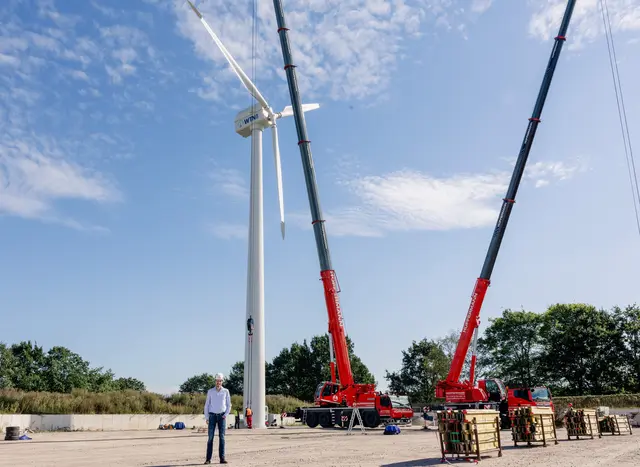 Das Windrad wird künftig Strom für den Unternehmensstandort in Harsefeld-Weißenfelde erzeugen | Foto: Viebrockhaus