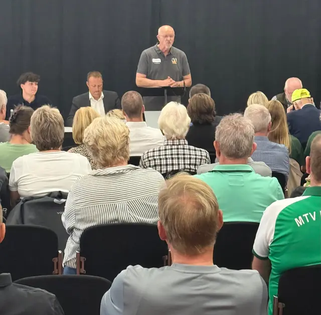 Der KSB-Vorsitzende Uwe Bahnweg zeigte sich enttäuscht beim Sportforum | Foto: KSB