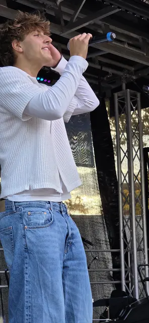 Lasse eröffnete den Saisonabschluss von Live am Teich | Foto: André Welle