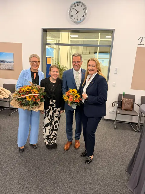 Gratulationen auch von der CDU-Kreisvorsitzenden Melanie Reinecke | Foto: jd
