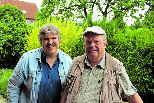 Kooperieren bei der Artikel-Reihe: WOCHENBLATT-Redakteur Christoph Ehlermann (li.) und Chronist Joerg Stallbaum | Foto: Stallbaum