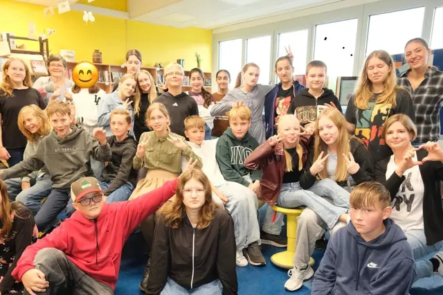 Einige der begeisterten "Julianer" der Erich-Kästner-Realschule | Foto: Franziska Wiersen