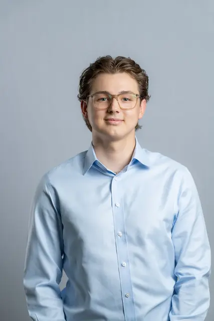 Der 22-jährige Jonas Matura zog für die Freien Wähler Buchholz in den Stadtrat ein | Foto: Tobias Foht
