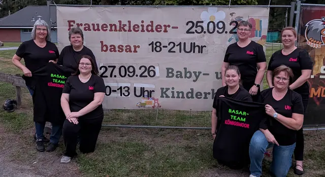 Das OrgaTeam, stehend v.li. Dörte Spierling, Claudia Lüdemann, Nicole Schuback und Desiree Tollmien sowie (vorne v.li.): Sabrina Lühr, Maike Schuback, Ute Weichler | Foto: Orga-Team