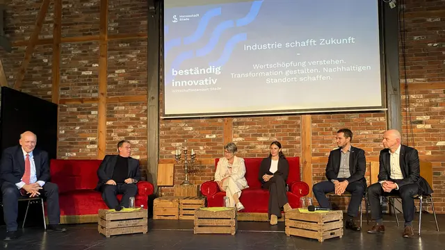 Zum Auftakt der „Woche der Industrie“ fand eine Podiumsdiskussion in der Seminarturnhalle statt | Foto: Hansestadt Stade