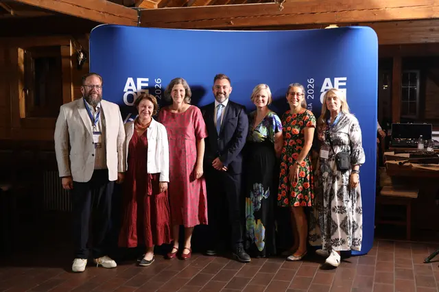 Die Generalversammlung der AEOM wählte den Vorstand v. l. Stefan Zimmermann (Deutschland), Mirela Iancu (Rumänien), Eva Kumninková (Tschechien), Zsolt Sári (Ungarn / Präsident), Sille Siidirätsep (Estland), Lise-Gerda Knudsen (Dänemark), Rhiannon Hiles (Großbritannien/Vizepräsidentin). | Foto: Astra Freilichtmuseum Sibiu