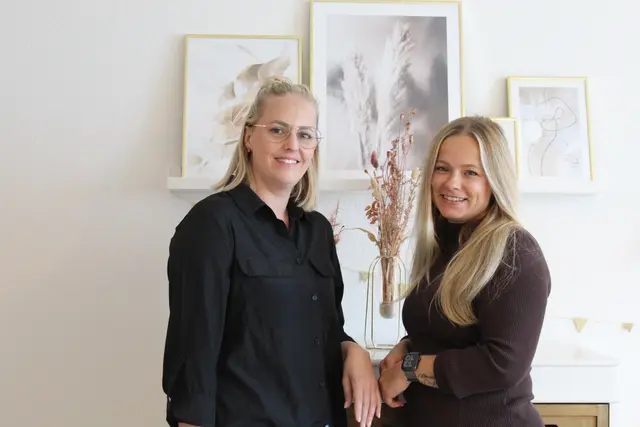 Lena Winkelmann (li.) und Annika White verbindet eine langjährige Freundschaft – heute arbeiten beide eigenständig in den Räumlichkeiten des Kosmetikzimmerchens in Buxtehude | Foto: sts