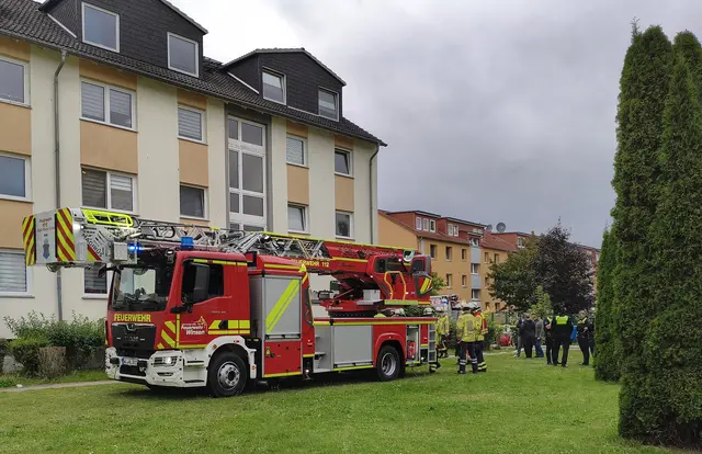 Zum Einsatz kam die Drehleiter nicht. | Foto: LESTRU