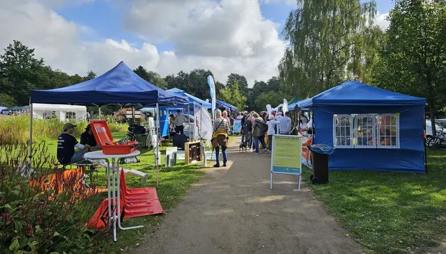 Beim Klimaschutzmarkt in den Winsener Luhegärten konnten sich die Besucher an zahlreichen Ständen informieren | Foto: Klimaschutznetzwerk Winsen