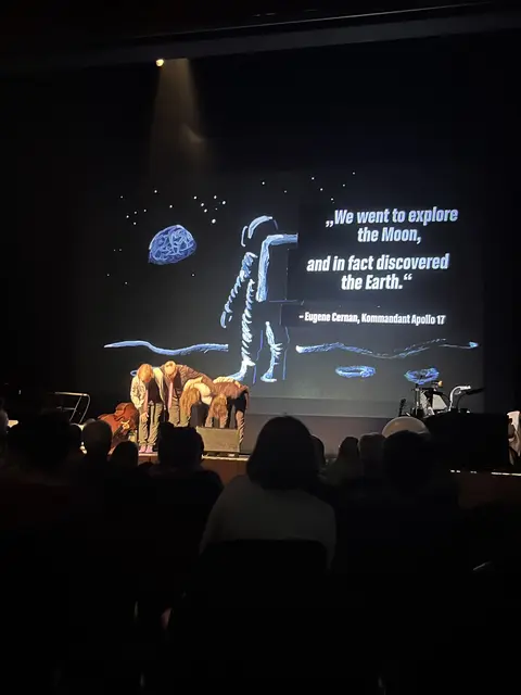 Die Show Paper Moon des Illustrators Robert Nippoldt | Foto: Stadeum