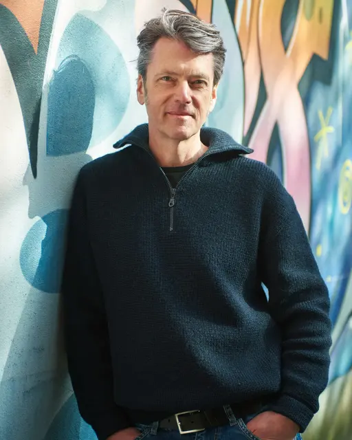 Eberhard Michael ist Hamburger Busfahrer und schreibt spannende Krimis | Foto: Heike Schröder