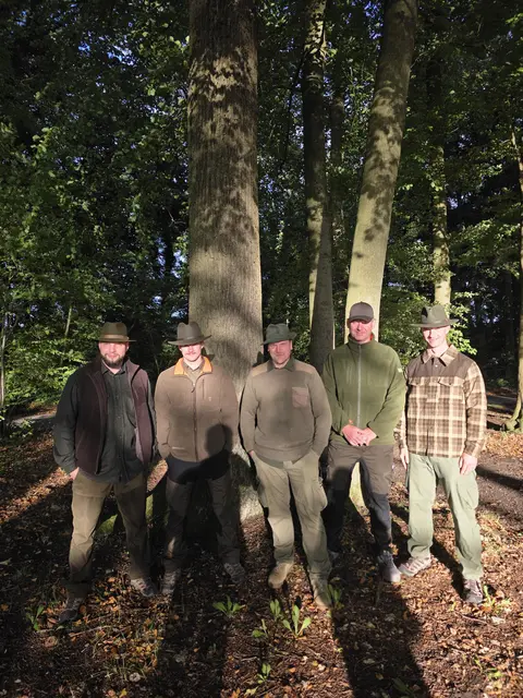 Die Freude über die bestandene Prüfung ist groß bei den neuen Jungjägern aus dem Landkreis Harburg | Foto: Jadschule Heilmann