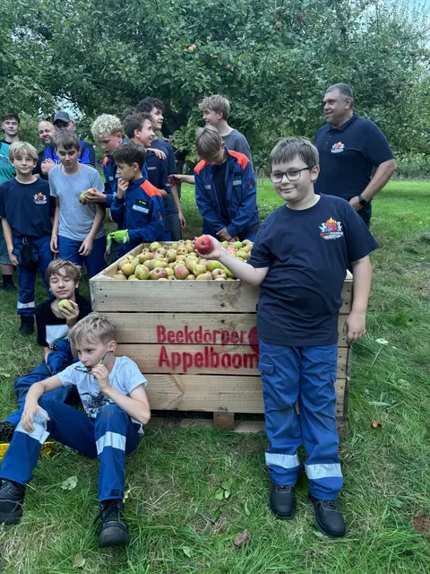 Eine volle Kiste nach geschaffter Ernte  | Foto: Förderverein 