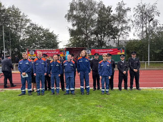 Freude nach der bestandenen Prüfung | Foto: Kreisjugendfeuerwehr Stade