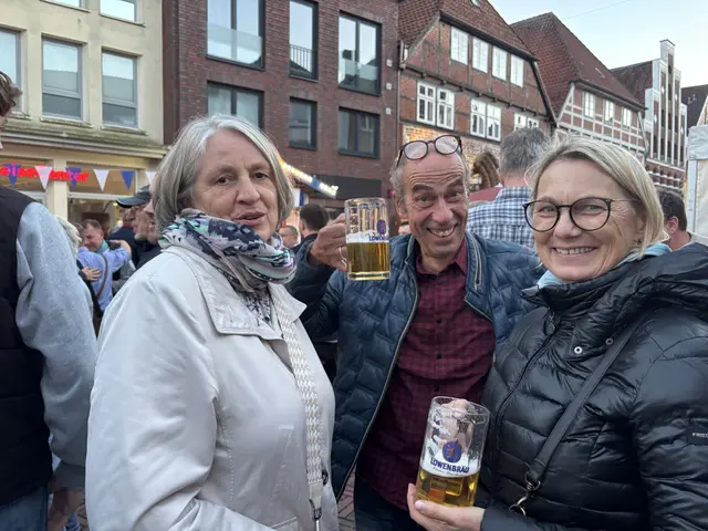 Ein Prosit auf den Moment | Foto: sts