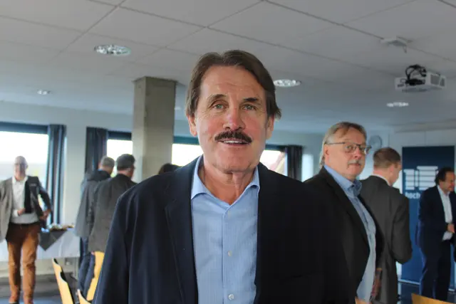 Mit der hochschule 21 eng verbunden: Unternehmer und Aufsichtsratsmitglied Andreas Viebrock gehörte ebenfalls zu den Gästen bei der Übergabe des Förderbescheids | Foto: sts