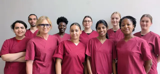 Der Pflegeazubikurs der GSBZ Buchholz stellte sein erworbenes Wissen in der Praxis unter Beweis und wuchs als Team zusammen | Foto: Krankenhäuser Buchholz-Winsen