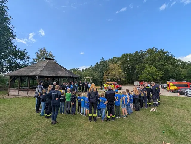 Die Kinder und Betreuer beim Samtgemeinde-Kinderfeuerwehrtag | Foto: Freiwillige Feuerwehr Samtgemeinde Hanstedt 