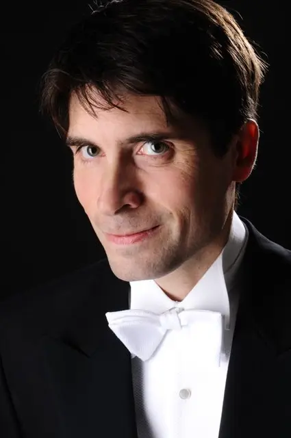 Alexander Mottok ist Dirigent des Stader Kammerorchesters  | Foto: Mottok