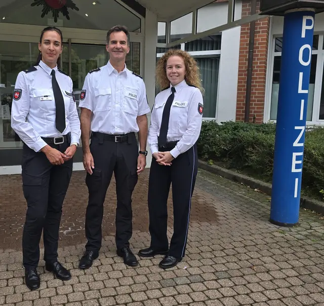 Janine Mai (v. li.), Jan Kurzer und Mailin Bartels | Foto: Polizei