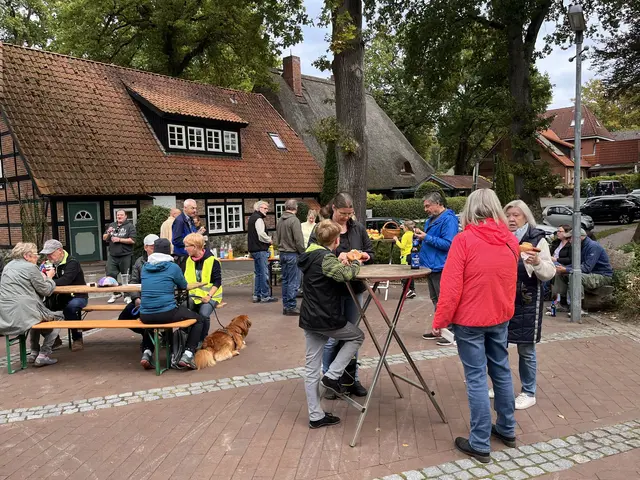 Gute Stimmung beim Jesteburger Dorpfutz
 | Foto: Bürger- und Gewerbeverein / Ulrike Hanky-Mehner
