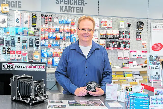Claus Duderstadt bei Foto Schattke in Stade | Foto: Schattke