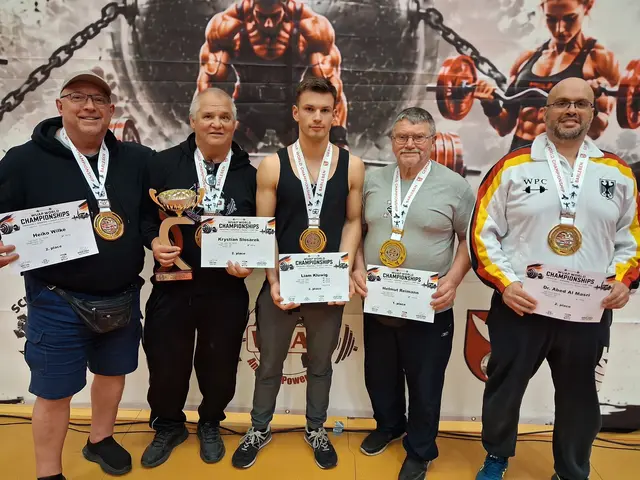 Die erfolgreichen Kraftsportler des TSV (v. li.): Heiko Wilke, Krystian Slosarek Liam Kluwig, Helmut Reimann und Dr. Abed Al Masri | Foto: TSV