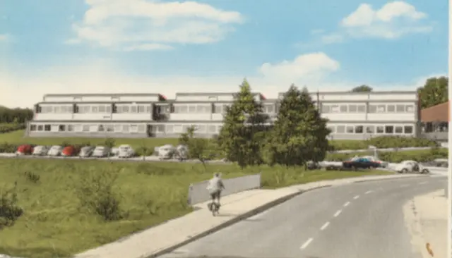 Die Mittelpunktschule in Hollenstedt um 1970 | Foto: Archiv