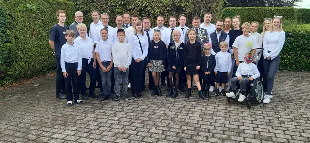 Gut besucht: die Jugendabteilung des SV Moor und ihre Leitung | Foto: Olaf Schmerling