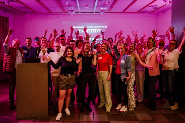 Hanstedt Afterwork: In lockerer Atmosphäre bietet das Format die Gelegenheit, andere Unternehmerinnen und Unternehmer kennenzulernen | Foto: behrmedia