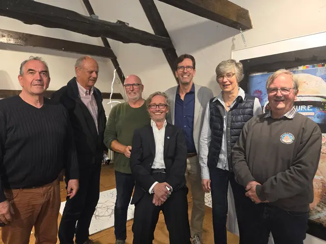 Alter und neuer Vorstand mit Bernhard Unger | Foto: GMV
