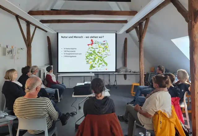Bildungsurlaub am Abschlusstag im Springhornhof | Foto: Naturpark Lüneburger Heide