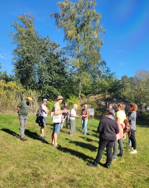 Teilnehmende des Bildungsurlaubs beim Naturerlebniswerk Vierhöfen | Foto: Naturpark Lüneburger Heide