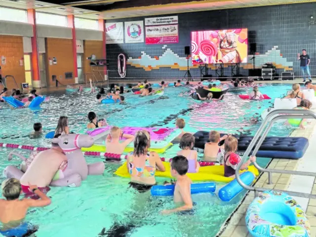 Kino im Hallenbad  | Foto: ig